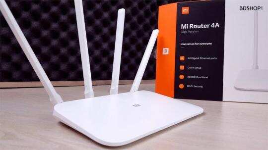 Заказать онлайн Wi-Fi роутер Xiaomi Mi Router 4A Giga Version в интернет-магазине компьютерной техники com-dv.ru с доставкой по Хабаровску недорого.