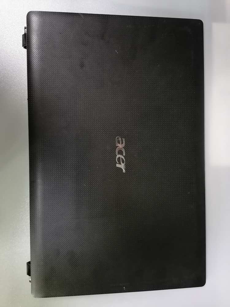 Заказать онлайн Крышка матрицы с рамкой WIS604MF110 для Acer 5560 в интернет-магазине компьютерной техники com-dv.ru с доставкой по Хабаровску недорого.